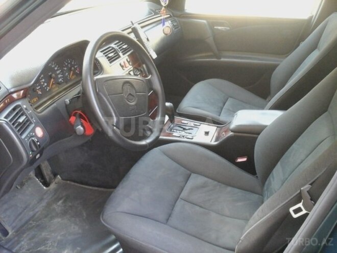 Mercedes E 200 1996, 247,000 km - 2.0 л - Bakı