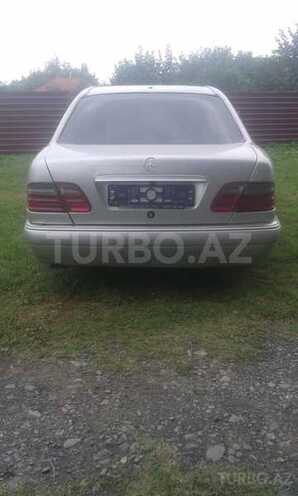 Mercedes E 240 1998, 39,500 km - 2.4 l - Zaqatala