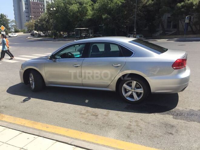 Volkswagen Passat 2012, 99,000 km - 2.5 l - Bakı
