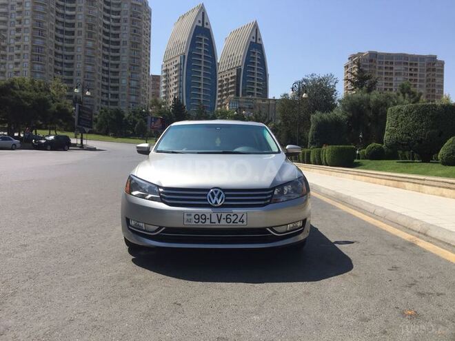 Volkswagen Passat 2012, 99,000 km - 2.5 l - Bakı
