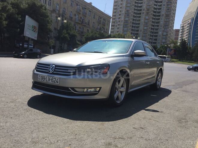 Volkswagen Passat 2012, 99,000 km - 2.5 l - Bakı