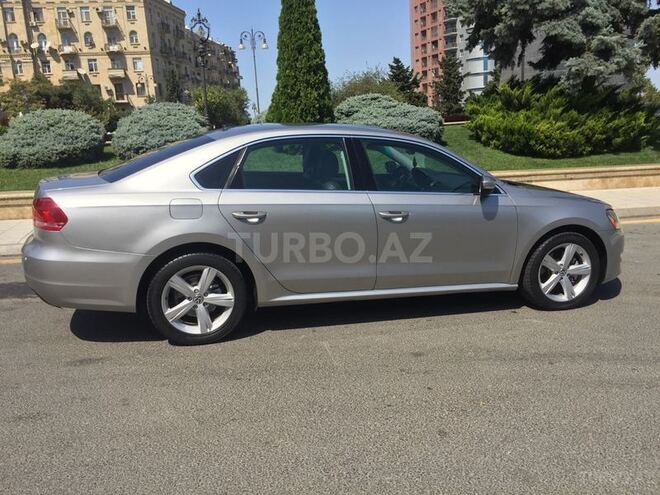 Volkswagen Passat 2012, 99,000 km - 2.5 l - Bakı