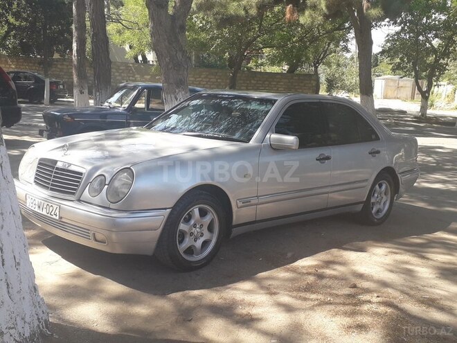Mercedes C 280 1997, 235,000 km - 2.8 l - Sumqayıt