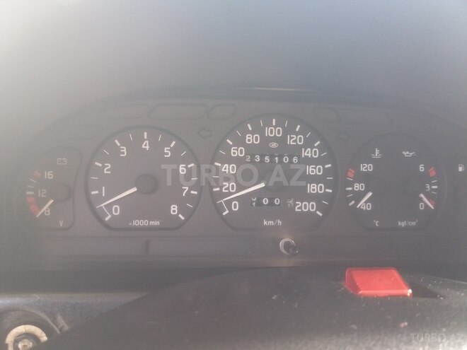 GAZ 31105 2004, 235,106 km - 2.3 l - Xaçmaz