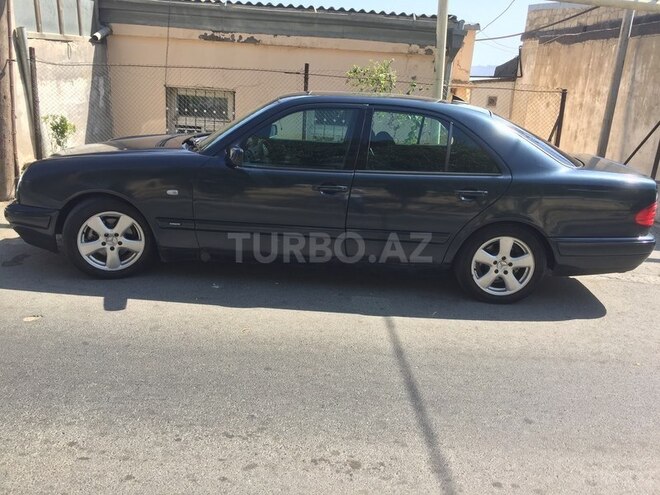 Mercedes E 230 1997, 27,000 km - 2.3 l - Bakı