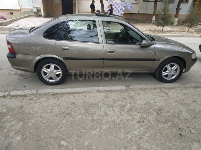 Opel Astra 1996, 380,000 km - 2.0 l - Sumqayıt