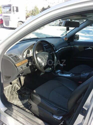 Mercedes E 220 2004, 256,000 km - 0.2 l - Bakı