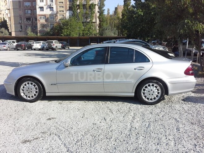 Mercedes E 220 2004, 256,000 km - 0.2 l - Bakı