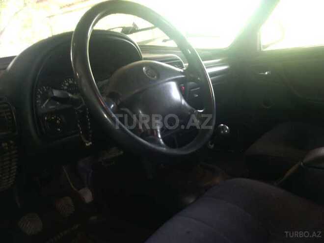 GAZ 31105 2005, 140,000 km - 2.3 l - Salyan