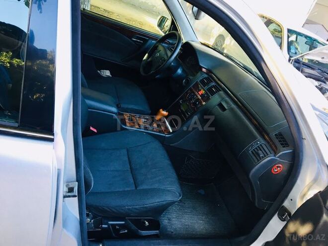 Mercedes E 220 1999, 330,000 km - 2.2 л - Bakı