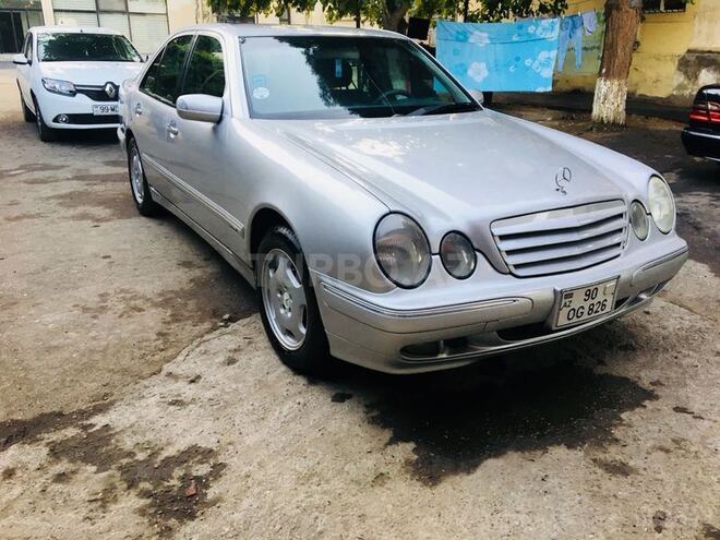 Mercedes E 220 1999, 330,000 km - 2.2 л - Bakı
