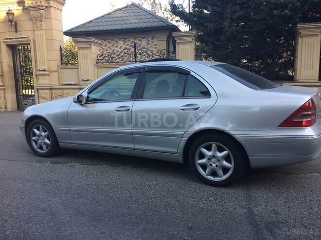 Mercedes C 240 2003, 245,000 km - 2.6 л - Bakı