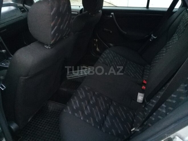 Mercedes C 220 2000, 380,000 km - 2.2 l - Ağcabədi