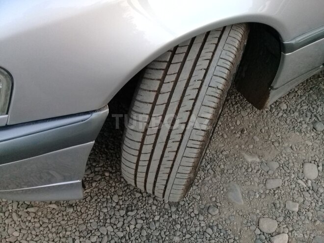 Mercedes C 220 2000, 380,000 km - 2.2 l - Ağcabədi