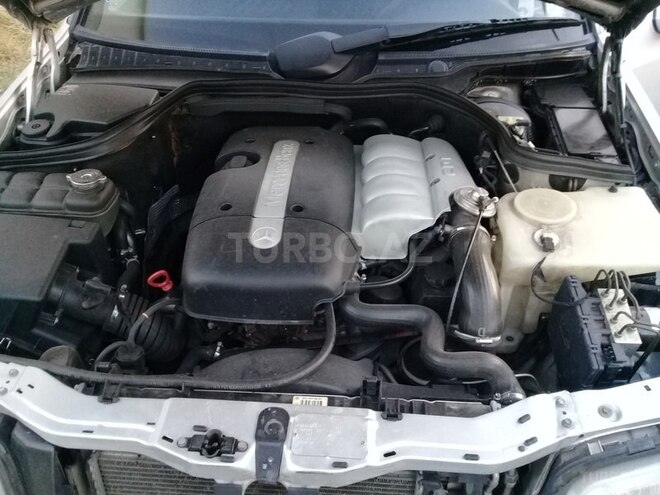 Mercedes C 220 2000, 380,000 km - 2.2 l - Ağcabədi