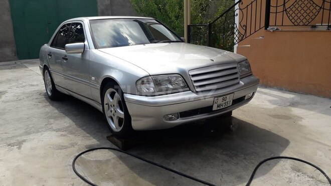 Mercedes C 240 2000, 249,000 km - 2.4 l - Bakı