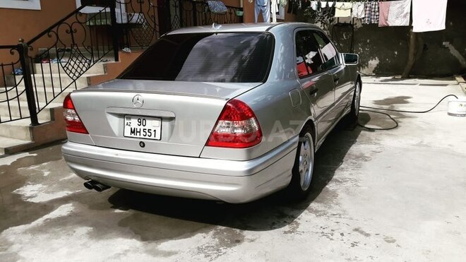 Mercedes C 240 2000, 249,000 km - 2.4 l - Bakı