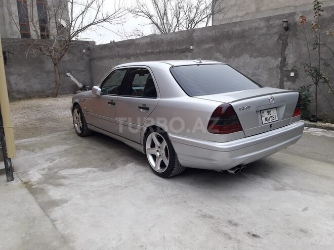Mercedes C 240 2000, 249,000 km - 2.4 l - Bakı