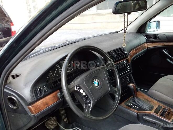 BMW 523 1996, 300,000 km - 2.3 l - Bakı