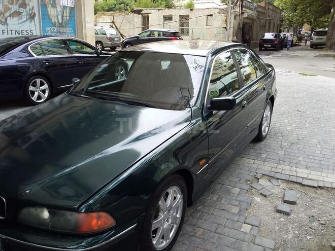 BMW 523 1996, 300,000 km - 2.3 l - Bakı