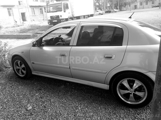 Opel Astra 2002, 200 km - 0.2 л - Gəncə
