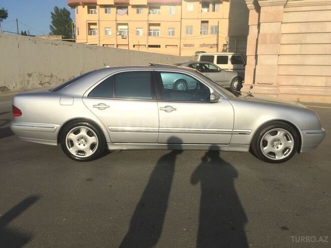 Mercedes E 280 2000, 250,000 km - 2.8 л - Bakı