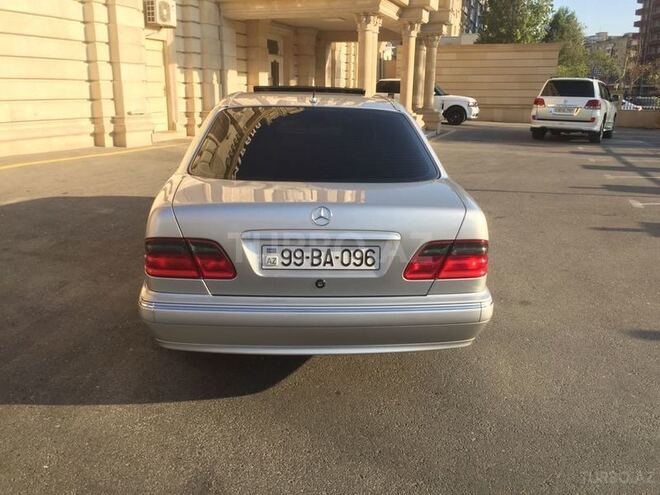 Mercedes E 280 2000, 250,000 km - 2.8 л - Bakı