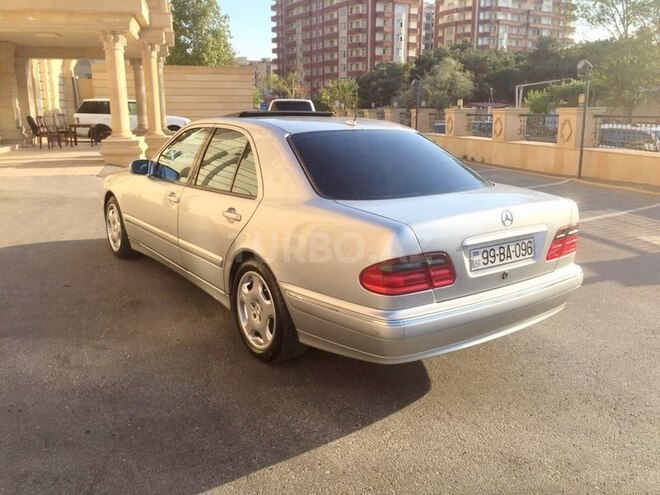 Mercedes E 280 2000, 250,000 km - 2.8 л - Bakı