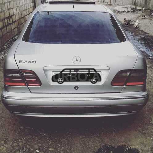 Mercedes E 240 1999, 180,000 km - 2.6 l - Gəncə