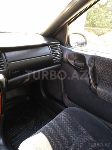 Opel Vectra 1996, 256,000 km - 2.0 l - Sumqayıt