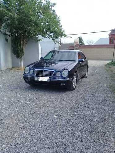 Mercedes E 240 1999, 207,700 km - 2.4 l - Ağcabədi