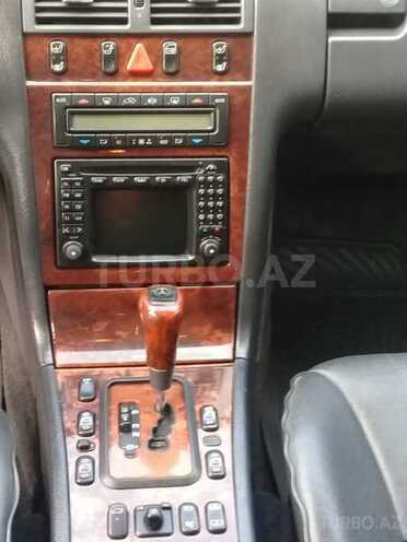 Mercedes E 240 1999, 207,700 km - 2.4 l - Ağcabədi