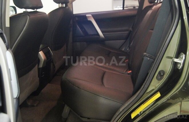 Toyota Prado 2012, 680,000 km - 2.7 l - Bakı