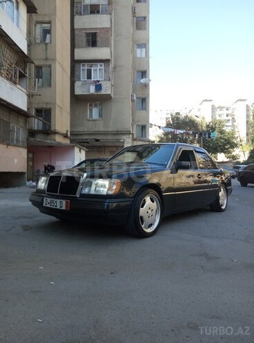 Mercedes E 200 1991, 195,000 km - 2.0 l - Bakı