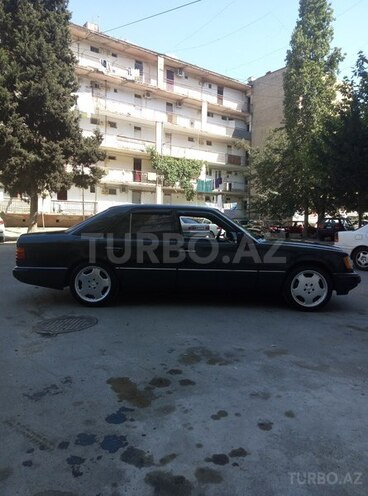 Mercedes E 200 1991, 195,000 km - 2.0 l - Bakı