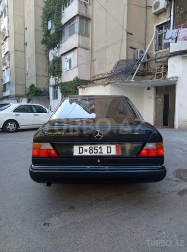 Mercedes E 200 1991, 195,000 km - 2.0 l - Bakı