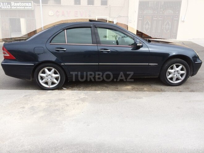 Mercedes C 240 2000, 218,000 km - 2.6 l - Bakı