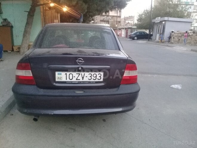 Opel Vectra 1996, 295,000 km - 1.8 l - Bakı