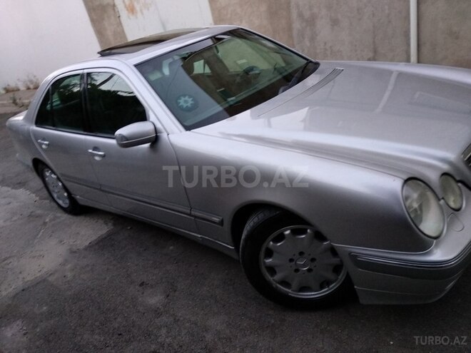 Mercedes E 220 1999, 398,000 km - 2.2 л - Bakı