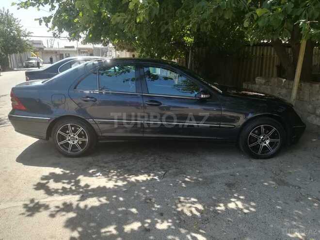 Mercedes C 220 2002, 430,000 km - 2.2 l - Bakı