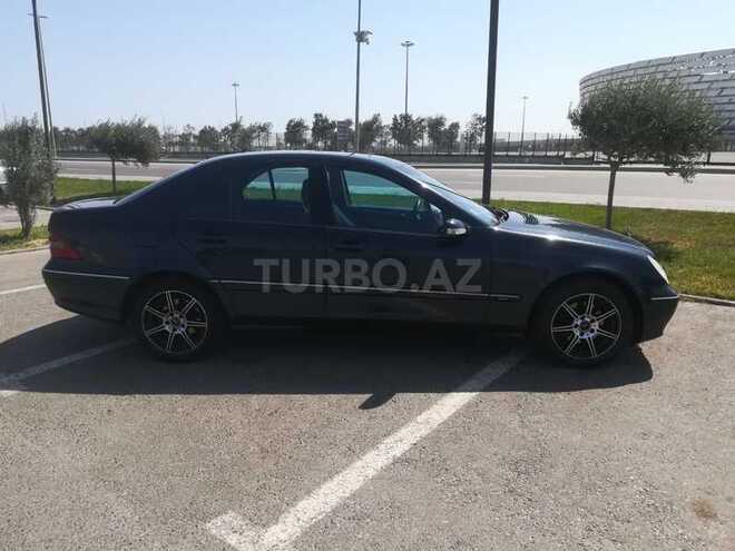 Mercedes C 220 2002, 430,000 km - 2.2 l - Bakı