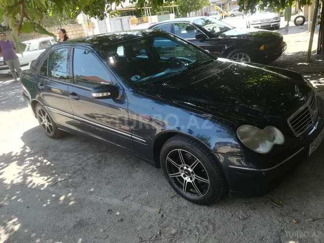 Mercedes C 220 2002, 430,000 km - 2.2 l - Bakı