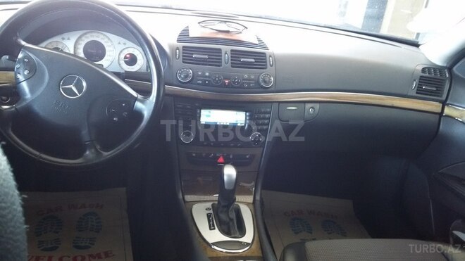 Mercedes E 240 2002, 348,000 km - 2.6 л - Biləsuvar
