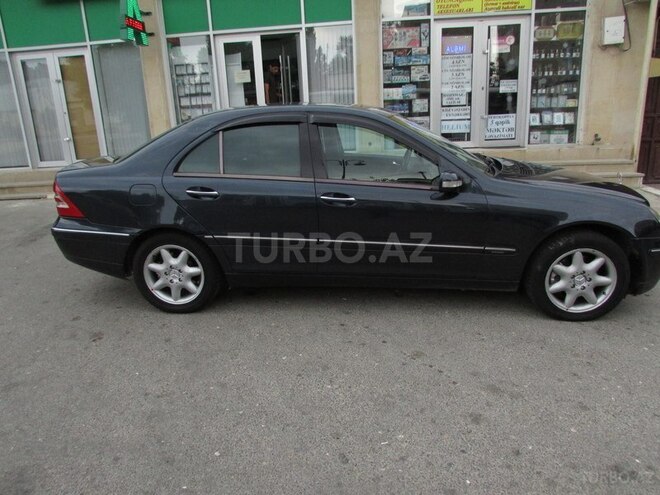 Mercedes C 240 2000, 218,000 km - 2.6 l - Bakı