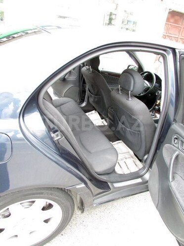 Mercedes C 240 2000, 218,000 km - 2.6 l - Bakı