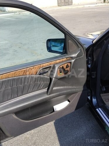 Mercedes E 280 1999, 287,993 km - 2.8 l - Bakı