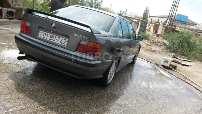 BMW 320 1992, 311,000 km - 2.6 l - Bakı