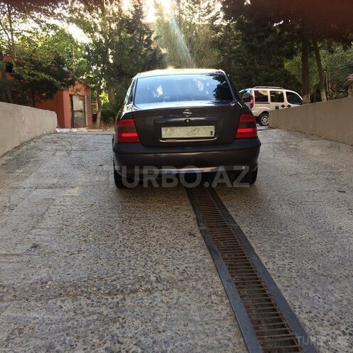Opel Vectra 1997, 295,000 km - 2.0 l - Bakı