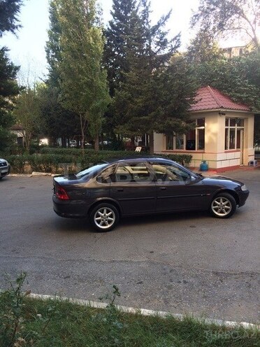 Opel Vectra 1997, 295,000 km - 2.0 l - Bakı