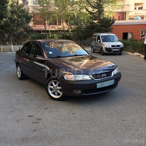 Opel Vectra 1997, 295,000 km - 2.0 l - Bakı